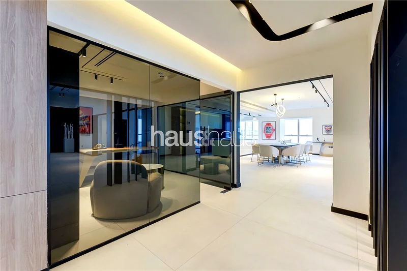 Half Floor Penthouse | Negotiable | Upgraded64041590643202112