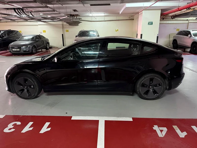 TESLA MODEL 3 Dual Motor Long Range Excellent Condition for Sale.63490567513091113