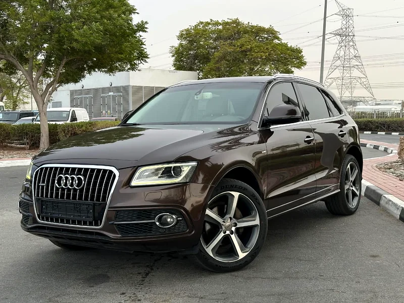 Audi Q5 model 2015 full option GCC space km 198000 accident Free inside outside good condition63406919714561112