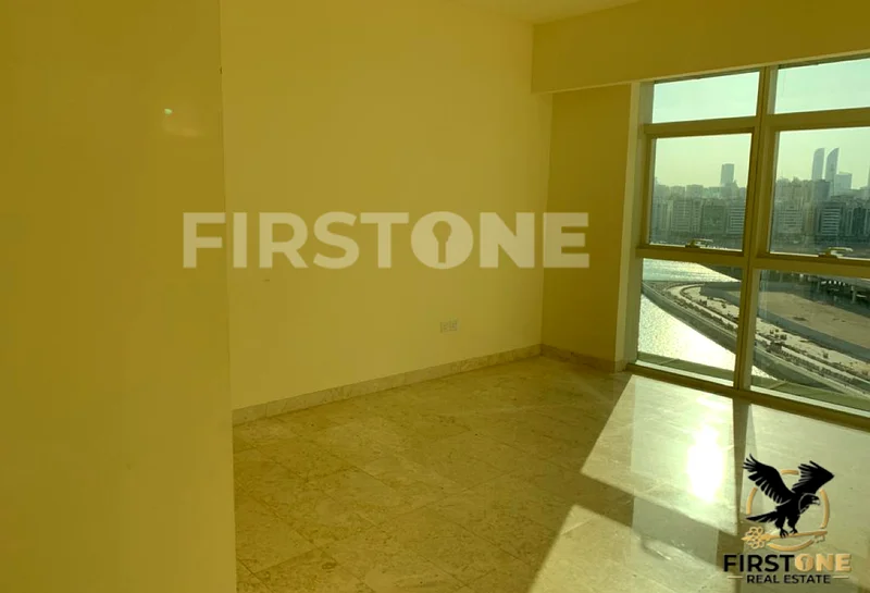 تصميم واسع | مع خادمة | ملكك63845947576194113