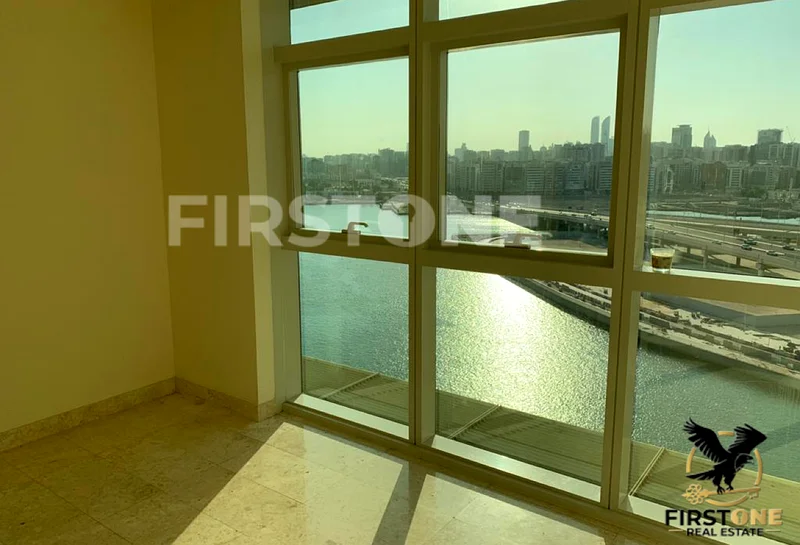 تصميم واسع | مع خادمة | ملكك63845947576194110