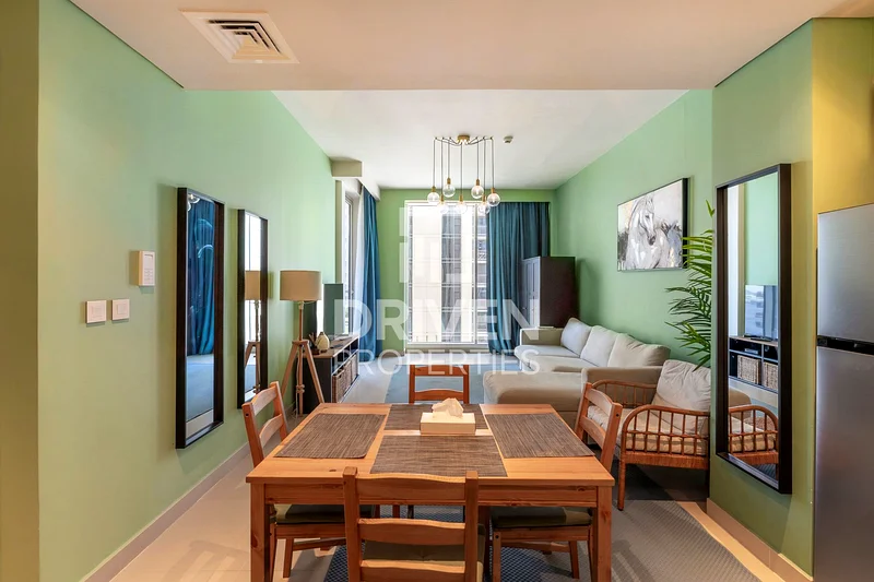 Vacant | Furnished Apt and Prime Location64027121530883112
