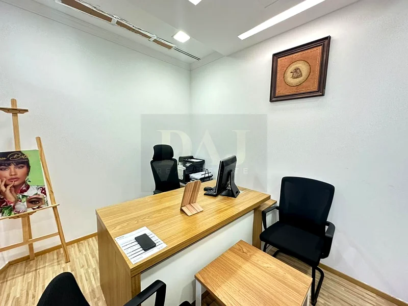 Stylish Office | Free Utilities | Direct from Owner63618207644291112