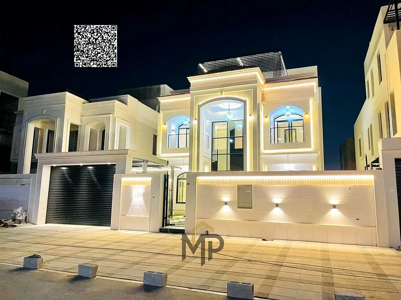 الفلل الفاخرة الأكثر تميزًا للبيع بتصميم كلاسيكي، وحديقة كبيرة، وسقف، و5 غرف ماستر، بدون رسوم خدمة، وملكية حرة لجميع الجنسيات63880932796674111