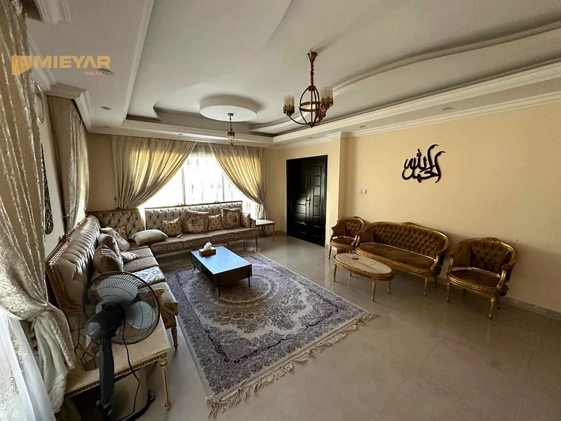 فيلا في المويحات 3 \\ موقع استراتيجي \\ سعر رائع \\ فيلا فاخرة63871394312066110