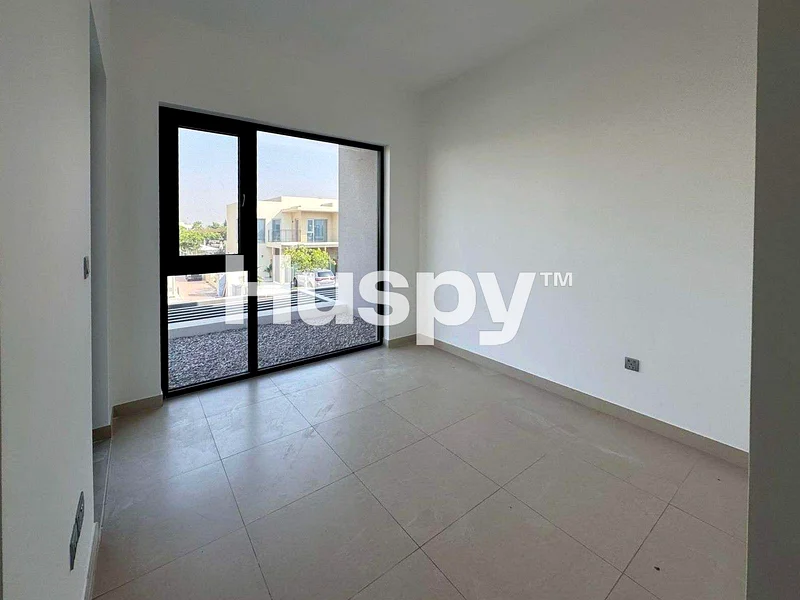 Landscaped | Vacant September | Close To Amenities63405177033858114