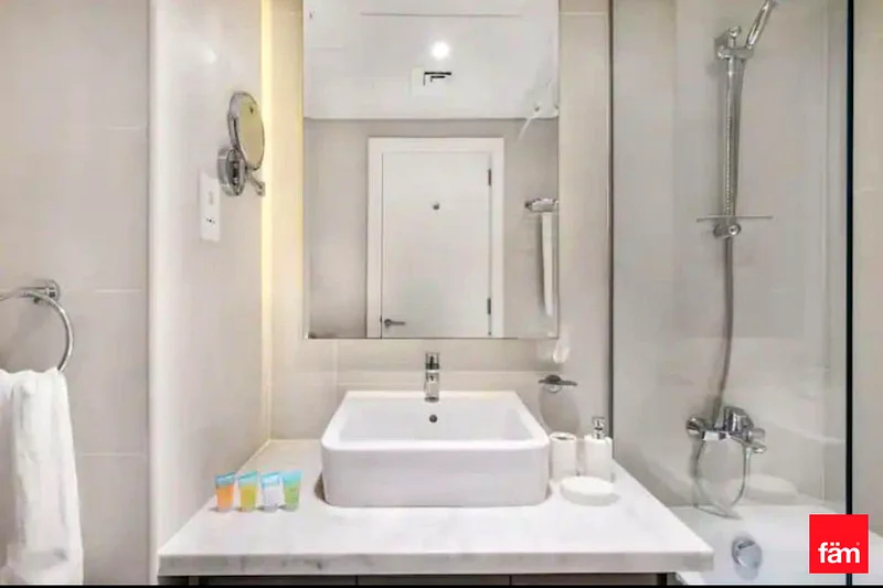 Canal View | Prime Locaiton | Vacant63794787136515114