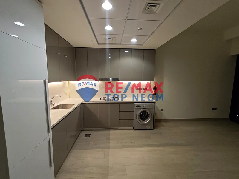 Prime location | Boulevard view| Great Investment63977657256322112