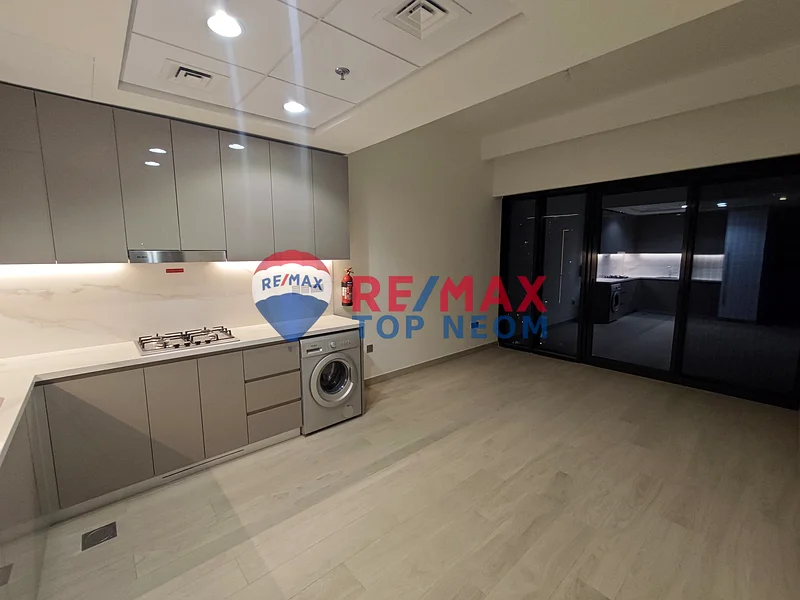 Prime location | Boulevard view| Great Investment63977657256322114