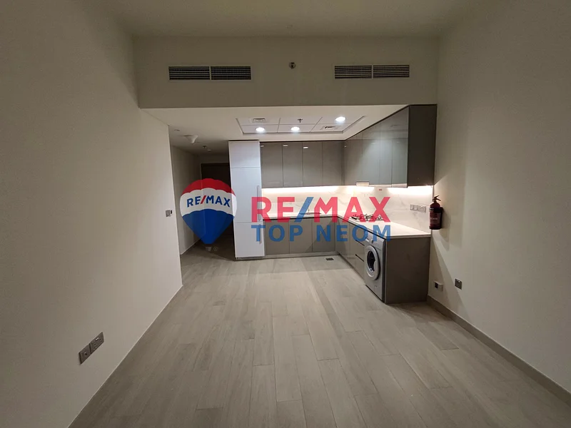 Prime location | Boulevard view| Great Investment63977657256322111