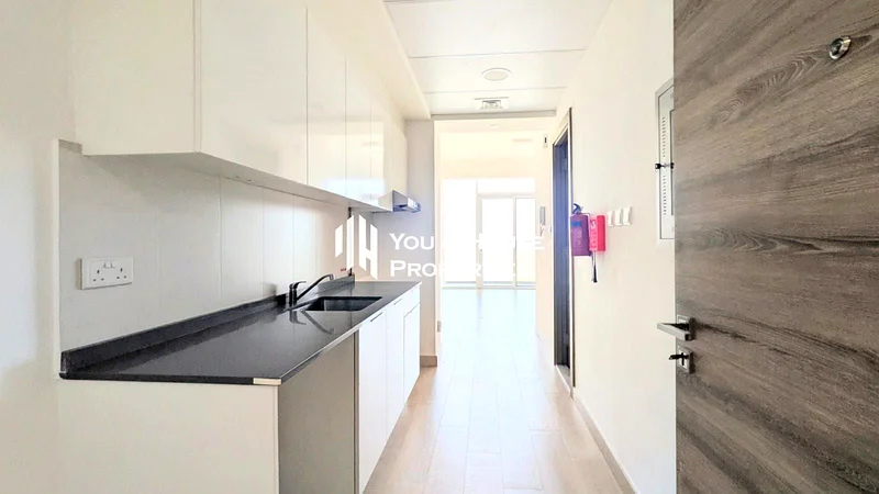 High Rise Studio I Elegant & Huge Layout I Move In Now63780033014017113