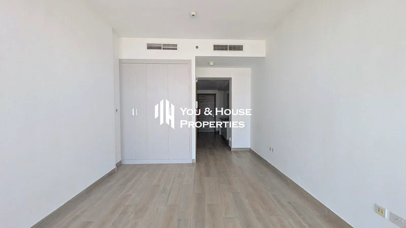 High Rise Studio I Elegant & Huge Layout I Move In Now63780033014017111