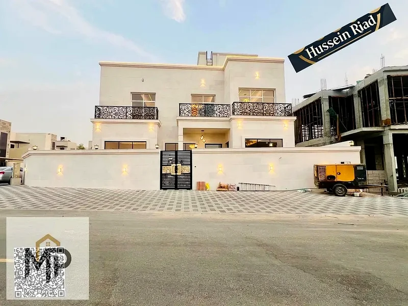 فرصة ذهبية لامتلاك الفيلا التي تحلم بها في الحيلو 2، مباشرة على الشارع الرئيسي، وبسعر جذاب وخاص، بما في ذلك تكييف الهواء63894356256386112
