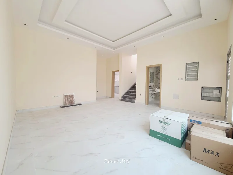 Villa for sale at ajman, al helio 1 area, 4 master rooms, majlis, hall, freehold for all nationalities, without down payment.63914106077443112