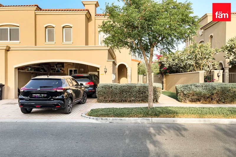 3BD+Maid | Direct access to Amenities | Single Row63915483382273111