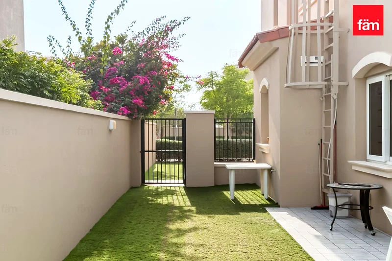 3BD+Maid | Direct access to Amenities | Single Row63915483382273112