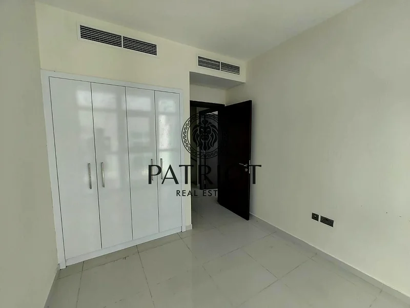 investor deal / 3 BHK Townhouse / b2b/ multiple64003832400642114
