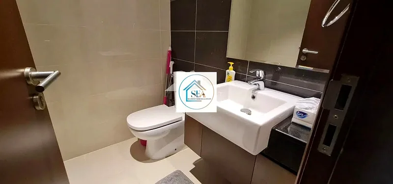 شقة واسعة من غرفة نوم واحدة مع إطلالة على أفق المدينة / استثمار مثالي63844990230145114