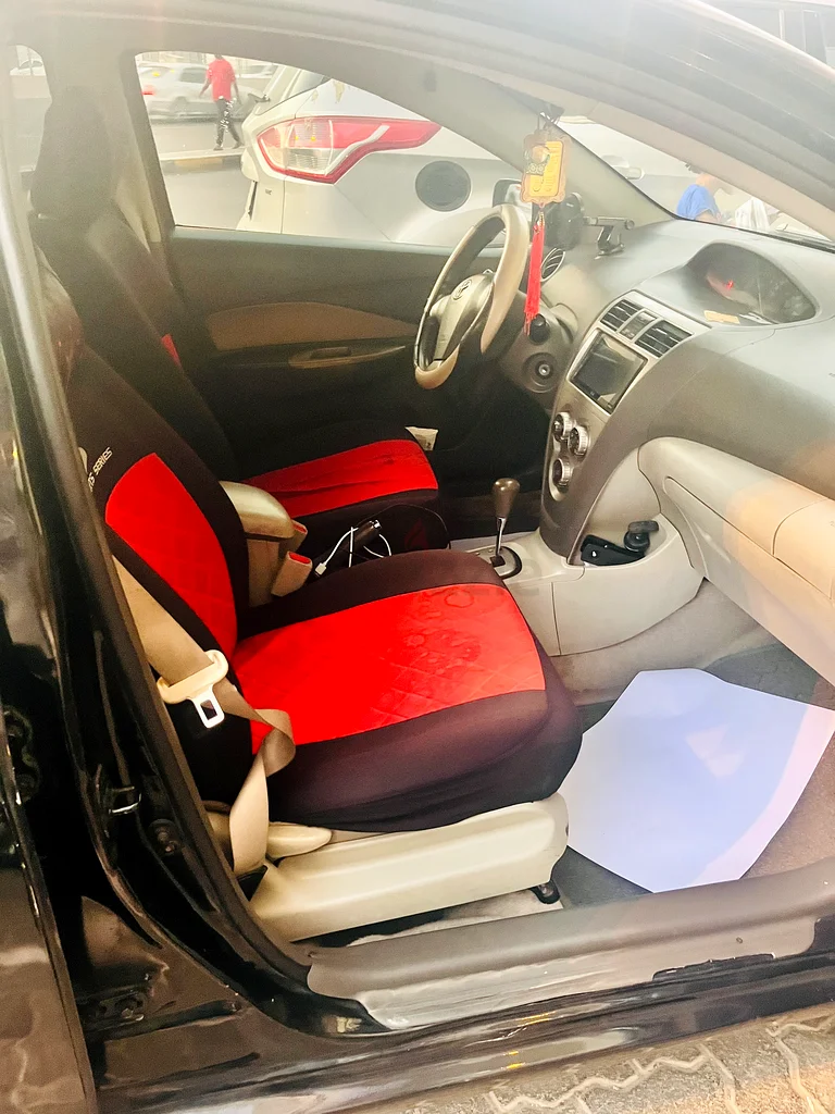 Good Condition Toyota Yaris 2009 model63401316083458111