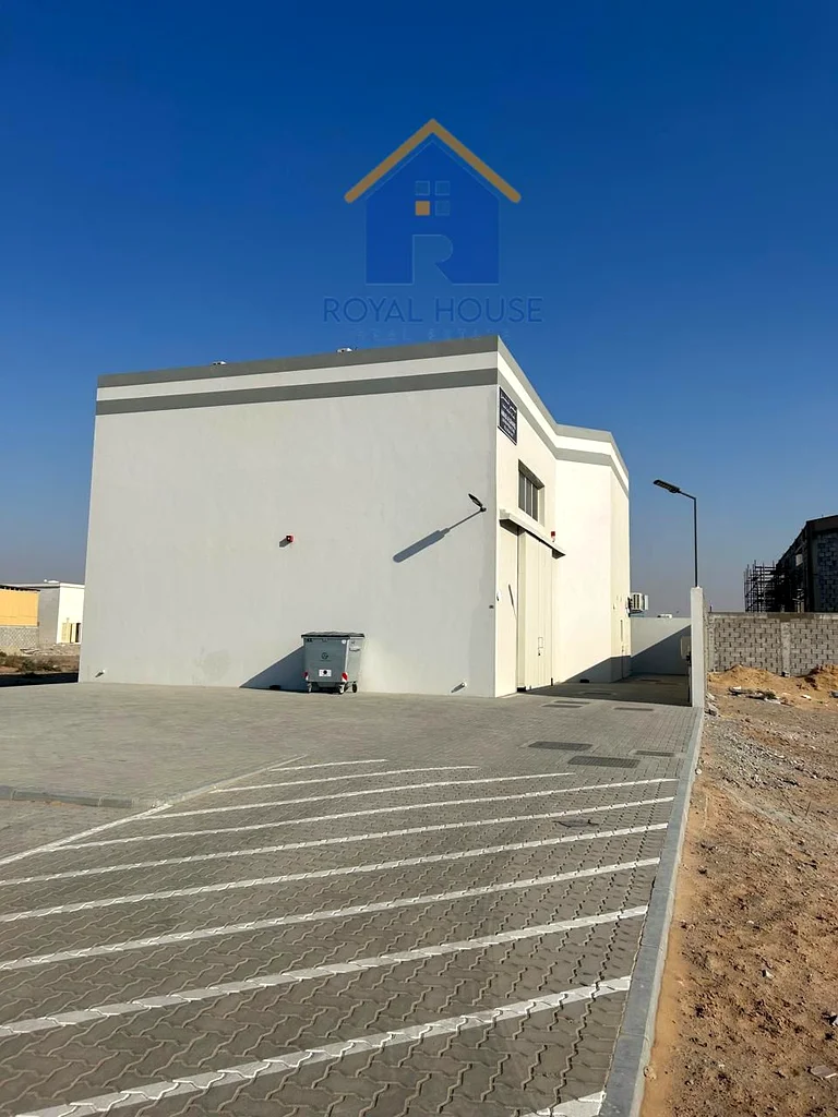 Warehouse for sale in Al Sajaa Industrial Area, warehouse area 2851 sq ft, land area 5200 sq ft63819416724353110