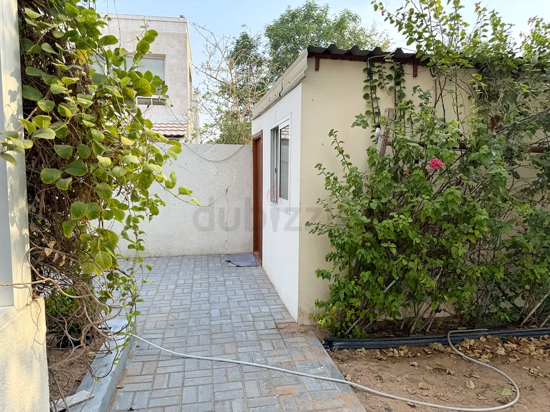 1 bedroom/hall for laddies-ملحق غرفه وصاله للبنات فقط63827763354114110