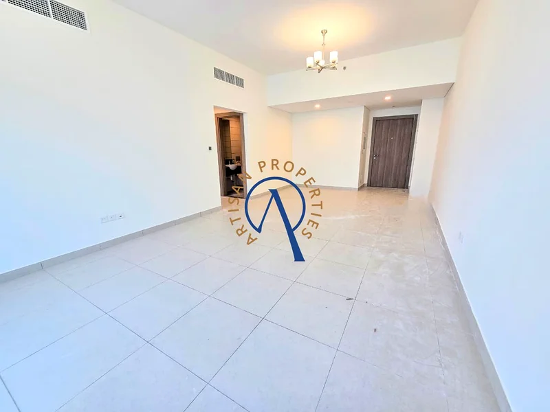 Large Layout | Maids Room Included | 1 Year Free Chiller63765284353027112