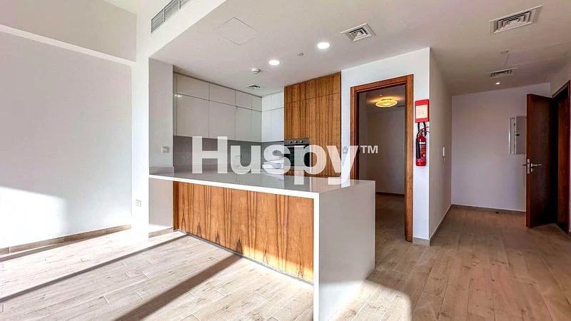 Community View | Vacant | Layout with Maids Room64016044157826112