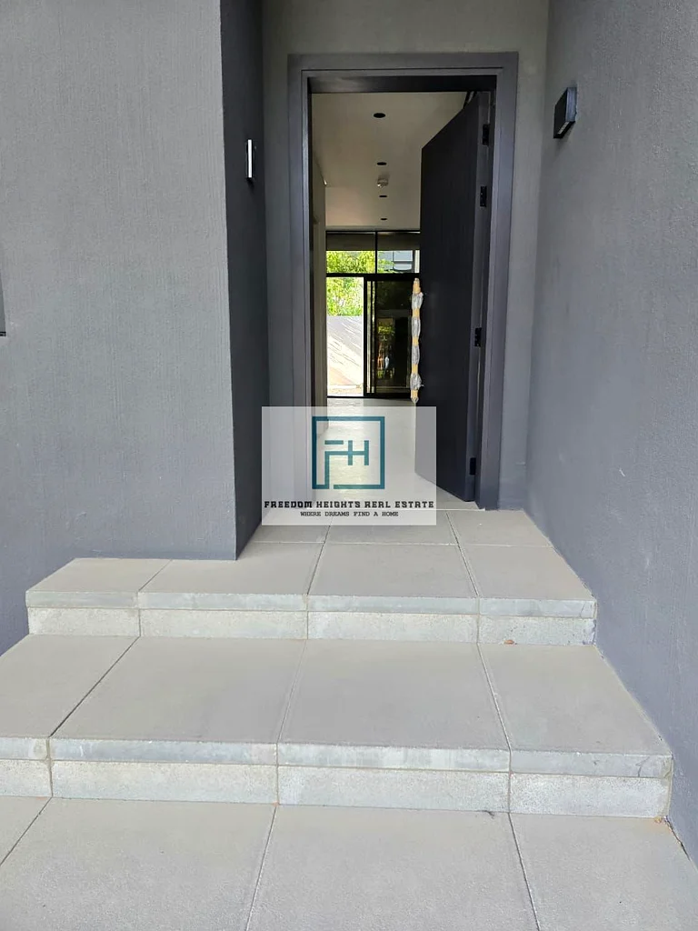 🏡 منزل بمساحة 4 غرف نوم للإيجار في روبينيا63654745909250112