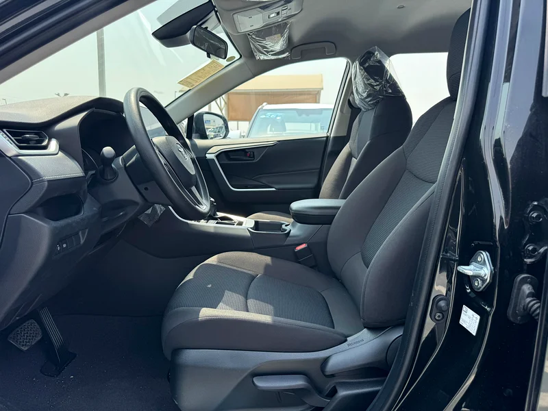 Standard 2.0L Petrol 2025 Export Price @ 71,500 AED63401307492739114