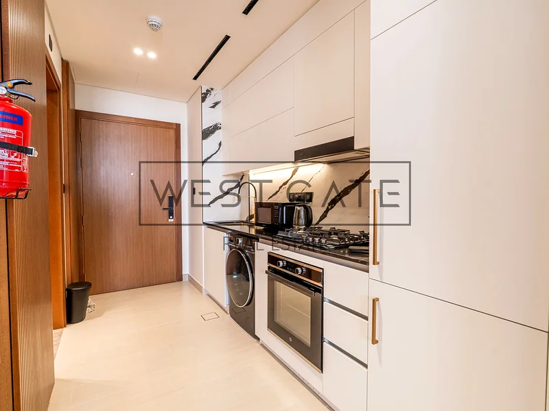 Luxurious Studio | Canal View | Vacant63793791695235112