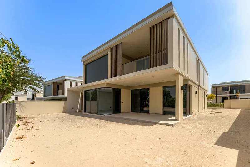 Prime Location | Vacant | Large Plot63930520223490110