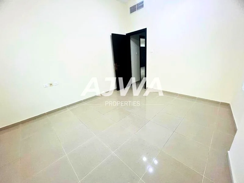 Spacious 2 BHK | Medium Floor | Close DMCC Metro63749830185090113