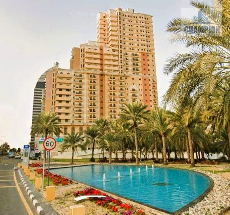 Special Studio for Sale | Free Chiller | Open View63978597972227113