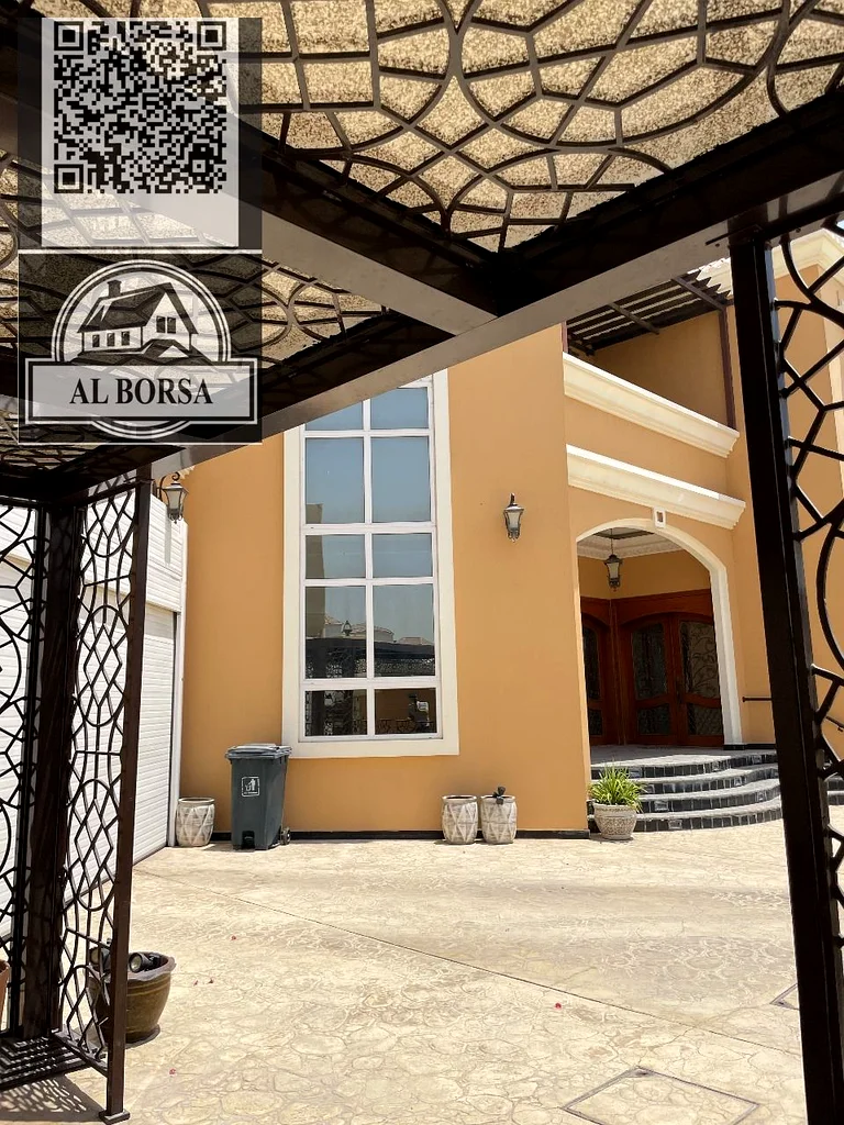 For sale, a two-story villa with a roof in the Al-Raqeeb area. The villa consists of 7 rooms, a living room, and a hall.63865233904387112