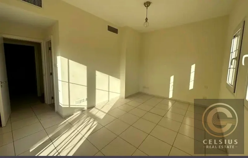 VACANT | SINGLE ROW | Close To Community Swimming Pool63729311294595110
