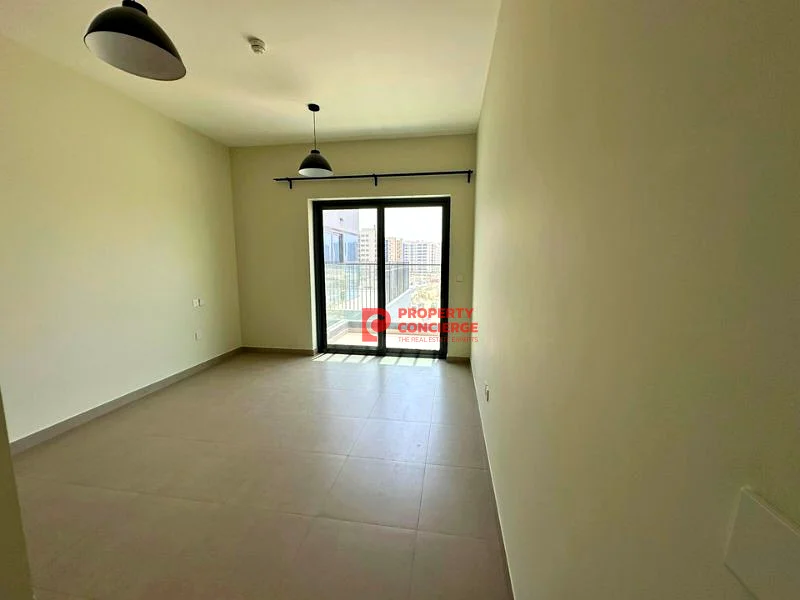 Big Terrace| Spacious| Next to Metro| Chiller-Free63762023240706113