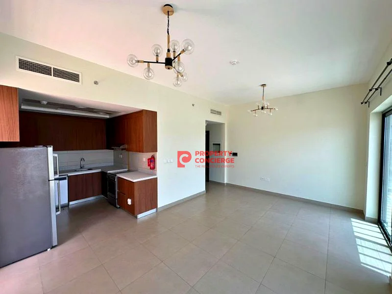 Big Terrace| Spacious| Next to Metro| Chiller-Free63762023240706114
