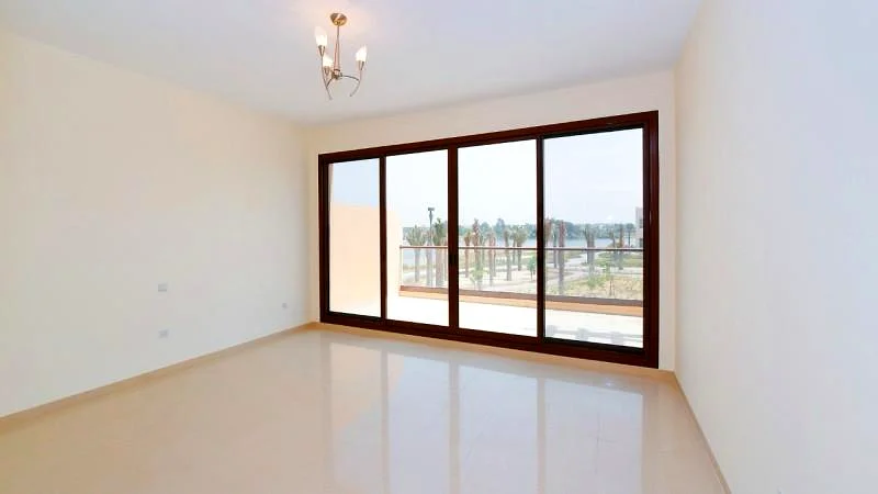 Lake and Skyline View | Lowest Price63918088100738113