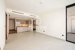 High Floor | Brand New Apt with Maids Room