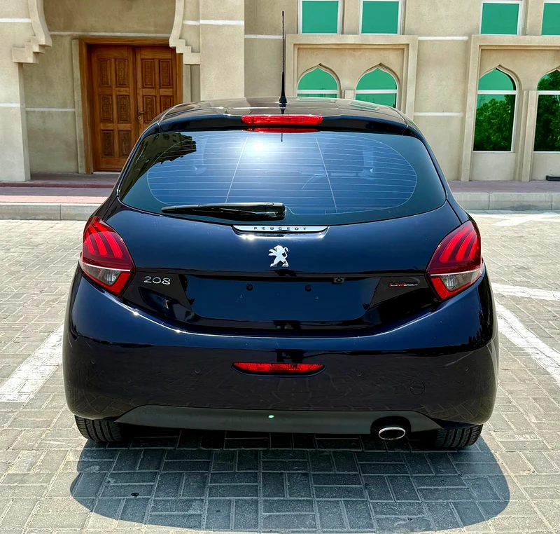 Peugeot 208 GT Line Gulf 2018 full option63491112530307114
