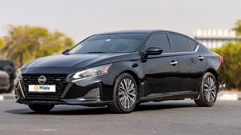 Zero Deposit Available/Free Delivery/Tabby Payment/ Carplay / Cruise Control / Parking Sensors