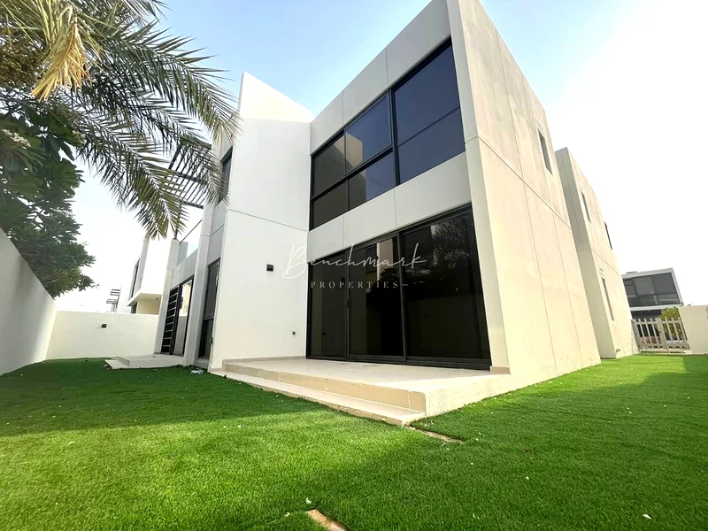 Pool and Park View | Landscaped Garden | Near Exit63741620005633110