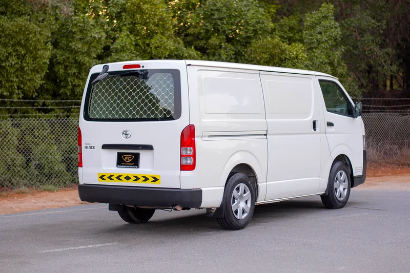 Std-Roof Delivery Van | Manual | GCC Specs | Ref#T2611463401318389250112