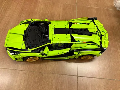 LEGO Technic Lamborghini Sián FKP 37 – Fully Assembled, Excellent Condition