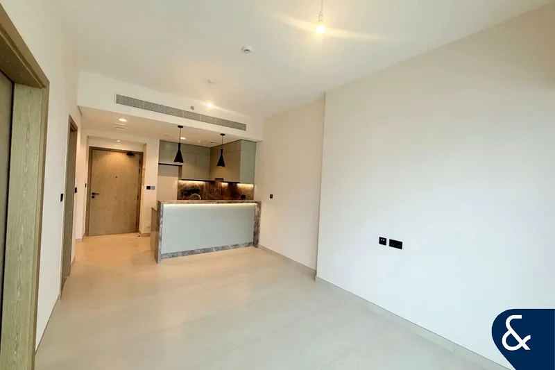 جاهز للسكن | جديد بالكامل | غير مفروش63494772073473112