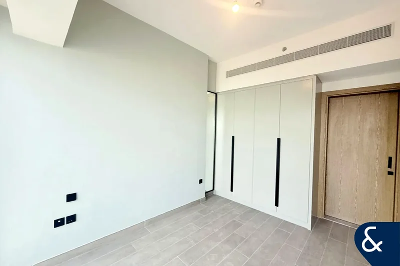 جاهز للسكن | جديد بالكامل | غير مفروش63494772073473114