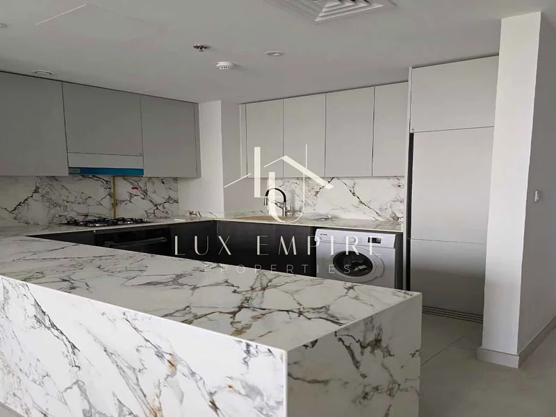 Spacious | Golf View | High Floor | W/ Store Room63734917138691110
