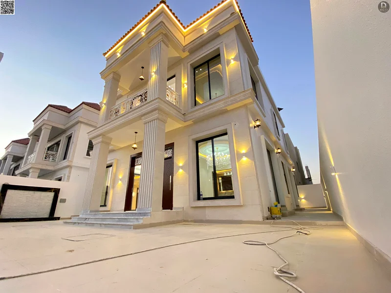 Luxury villa for sale in Al Helio 2, Ajman, in a prime location close to all services and schools. The price includes registration and ownership fees.63895689349507112