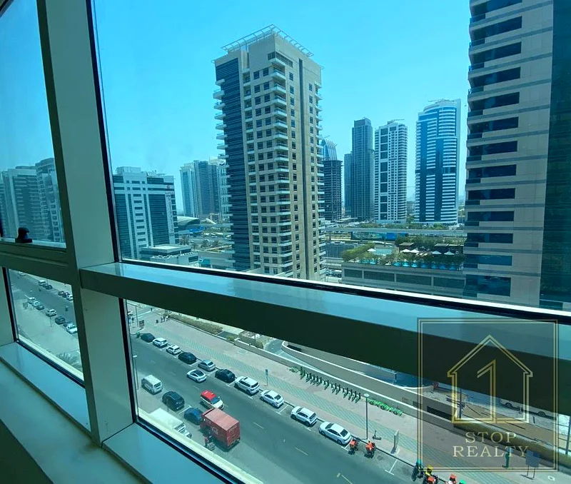 شقة واسعة مكونة من غرفتي نوم مع إطلالة على المارينا | برج المارينا63799872294659112