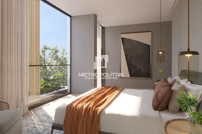 Luxurious Villa | High-End Finishes | Park-Facing63931821845635114
